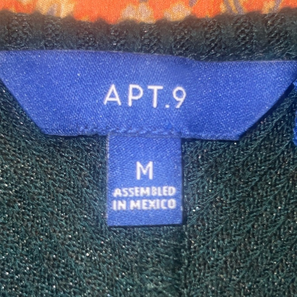 Apt 9 emerald dark green longsleeve flared sleeves ribbed lightweight sweater  M - Picture 9 of 13